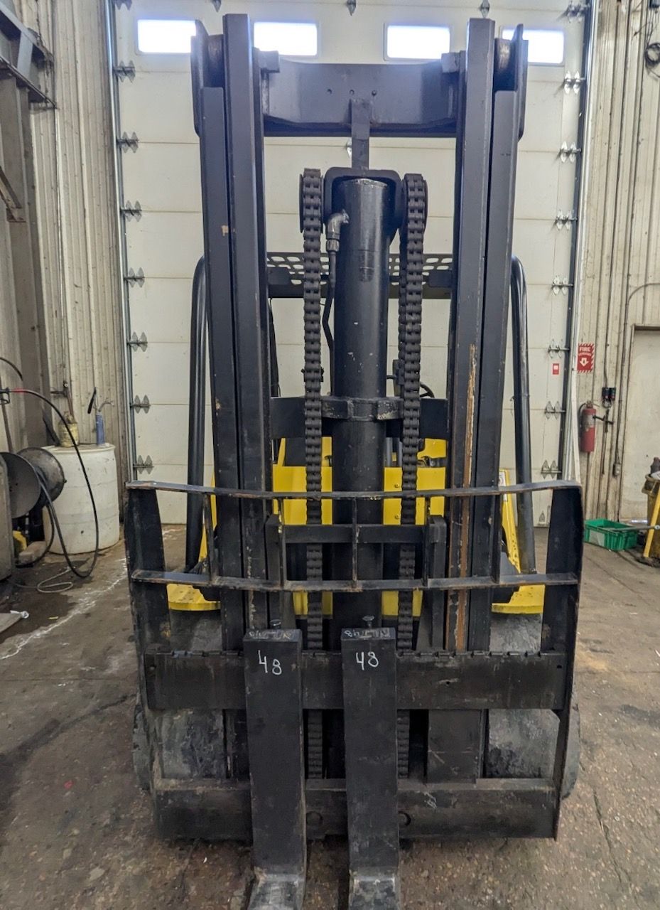 15,000 lb Hyster Forklift For Sale