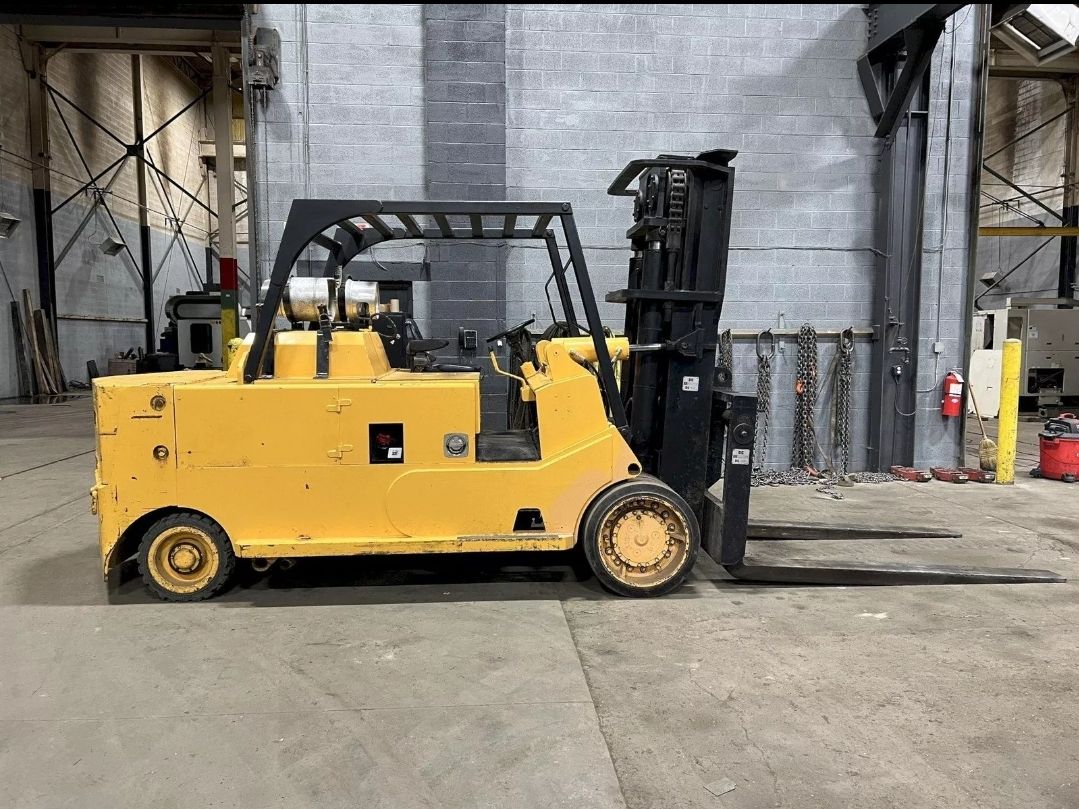 40,000 lb Royal Forklift For Sale