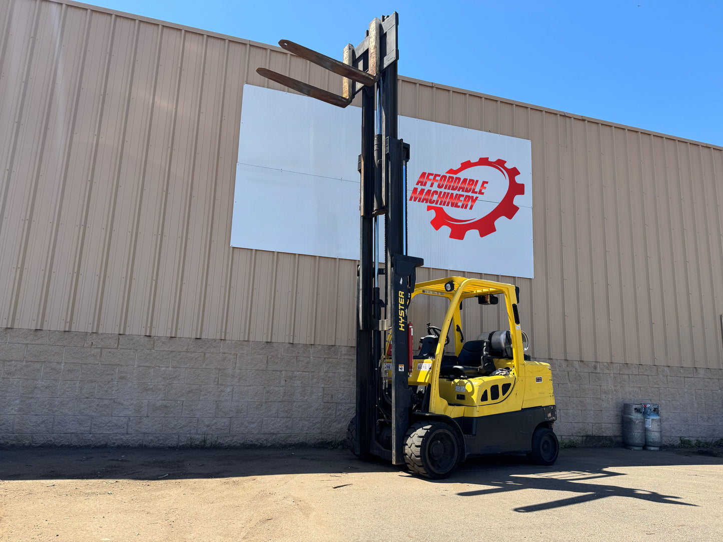 10,000 lb Hyster Forklift - Model FT100 - For Sale