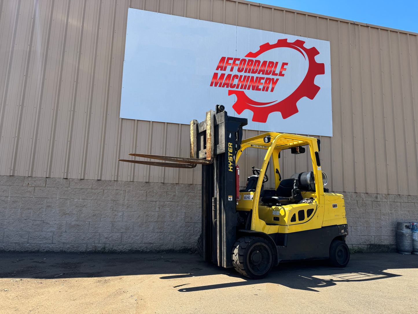 10,000 lb Hyster Forklift - Model FT100 - For Sale