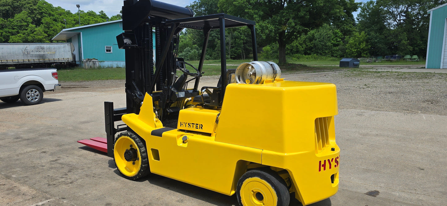 18,000 lb Hyster Forklift For Sale