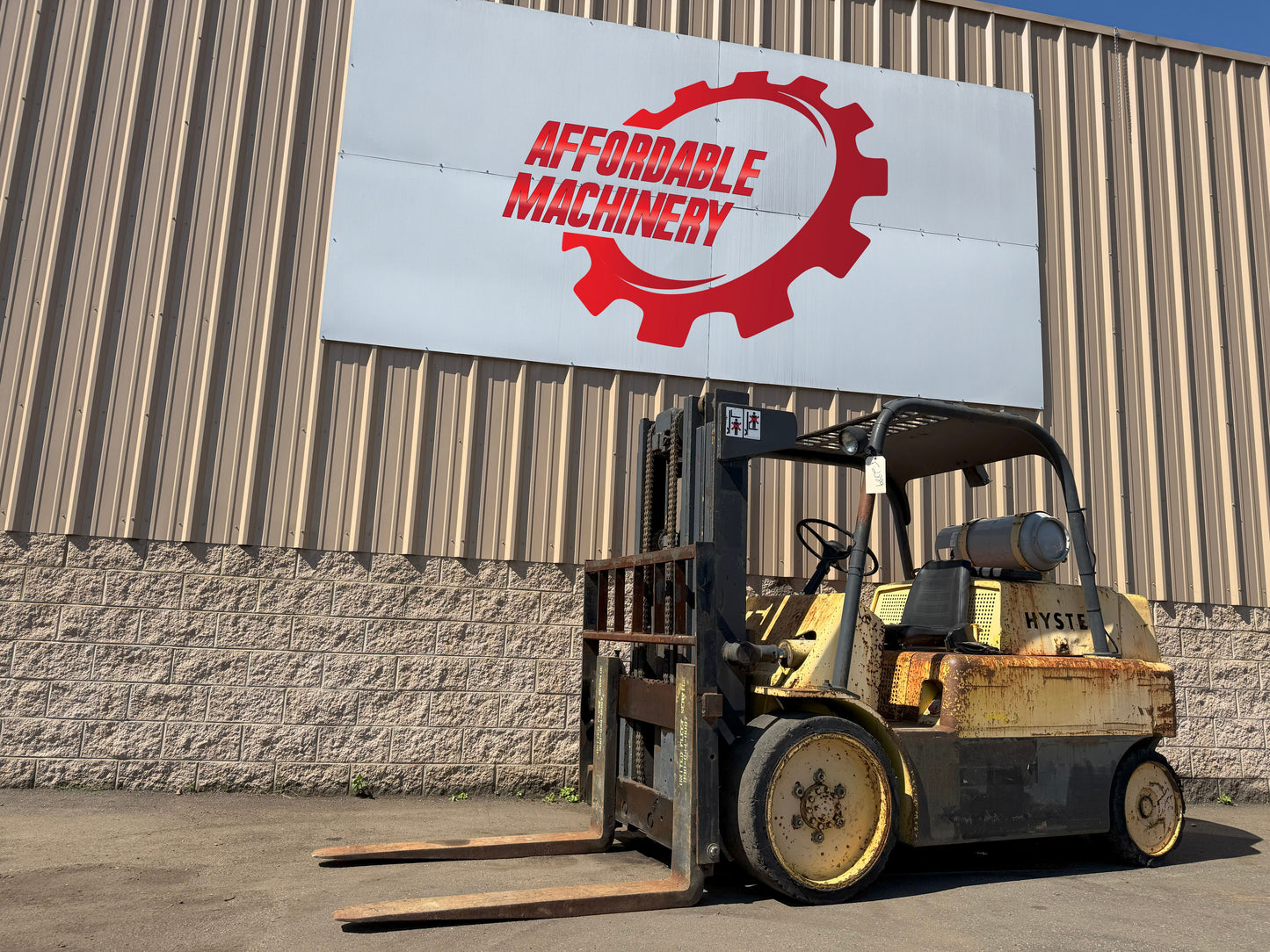 15,000 lb Hyster Forklift For Sale