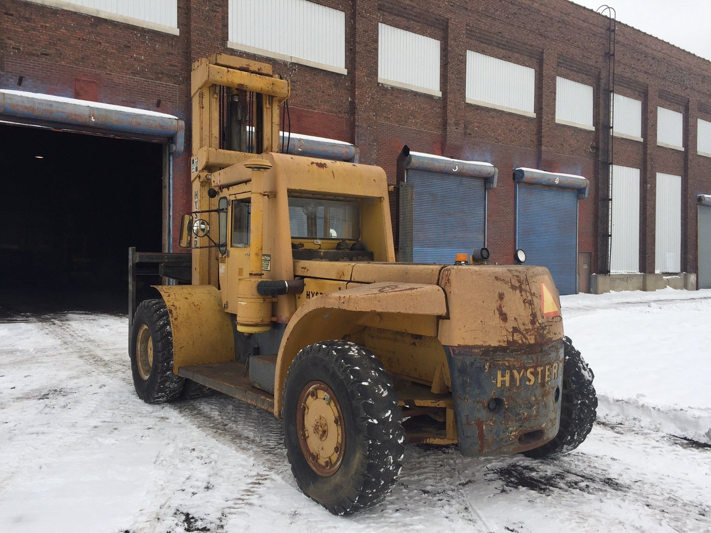 40,000lb Hyster Air-Tire Forklift For Sale 20 Ton