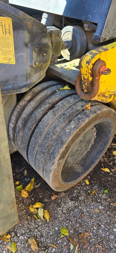 30,000 lb / 40,000 lb Taylor Forklift For Sale