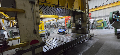 1,000 Ton Clearing Straight Side Press For Sale