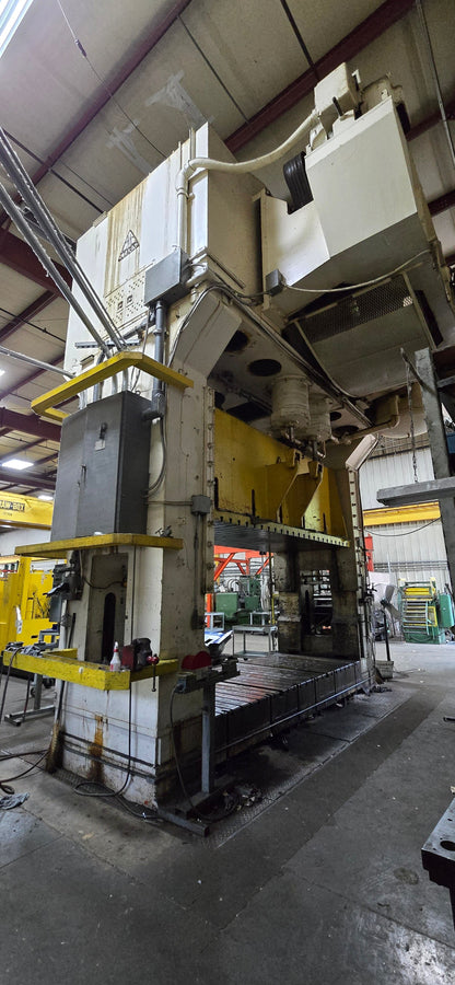 1,000 Ton Clearing Straight Side Press For Sale