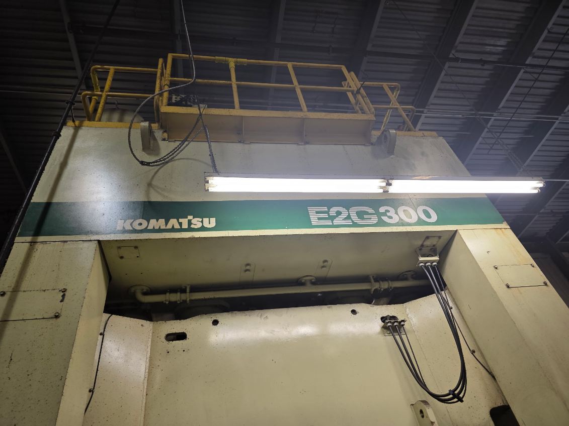300 Ton Komatsu Press For Sale