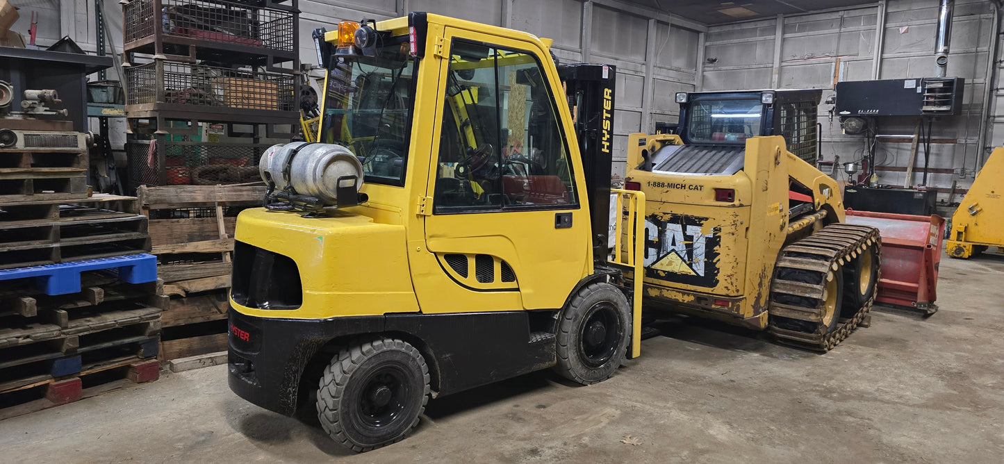 6,000 lb Hyster Forklift For Sale