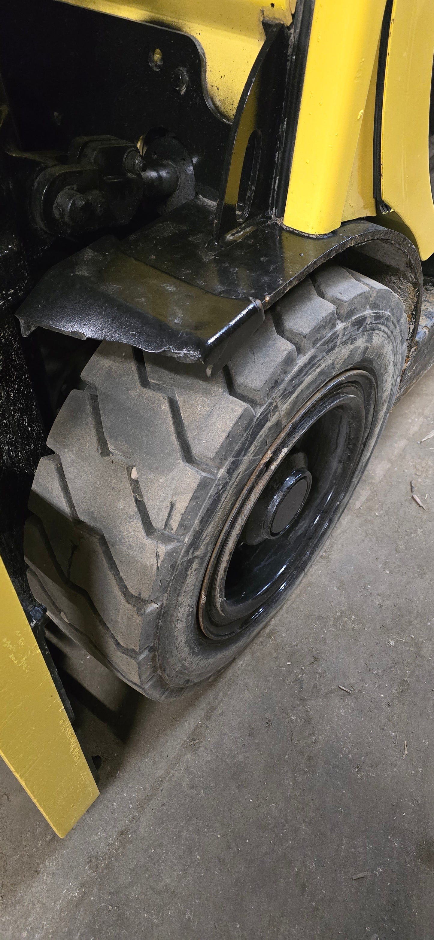6,000 lb Hyster Forklift For Sale