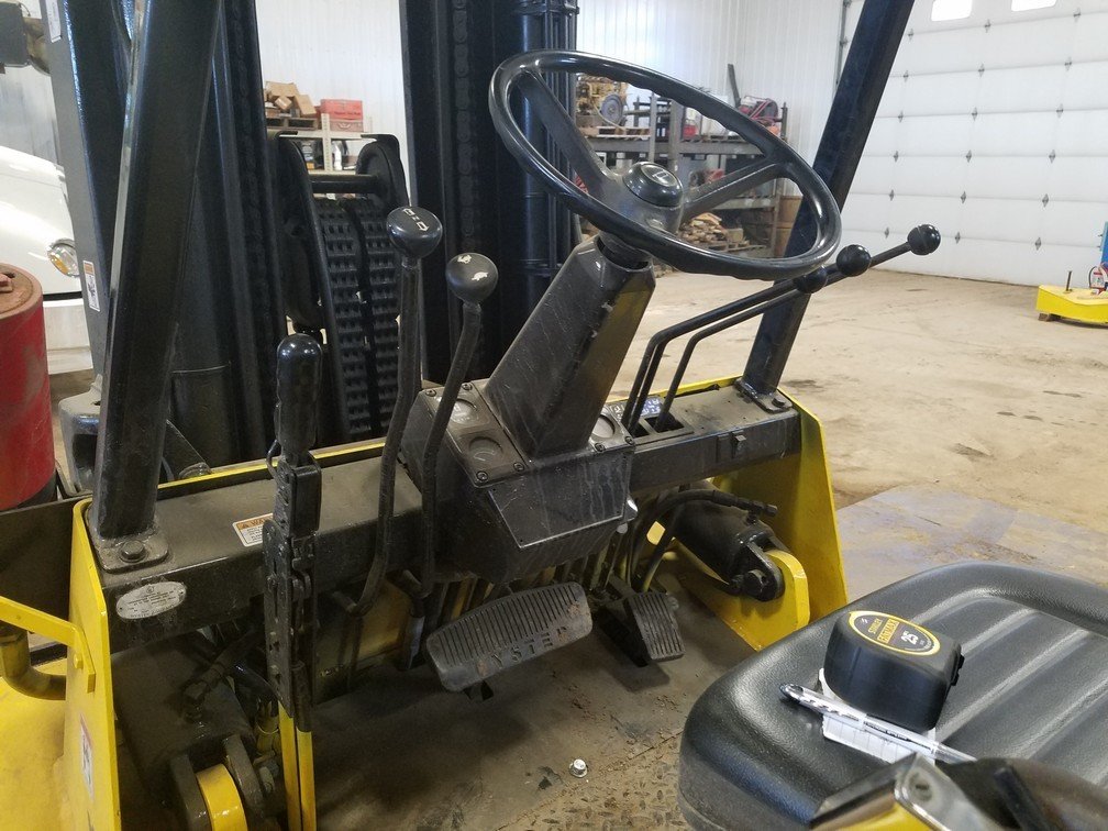 15,500lb Hyster Forklift S155XL2 For Sale 7.75 Ton