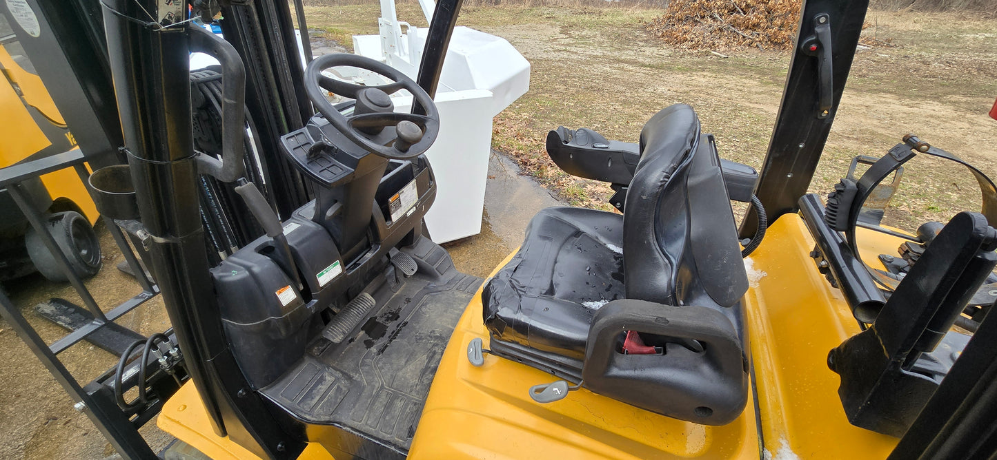 7,000 lb Yale Forklift For Sale