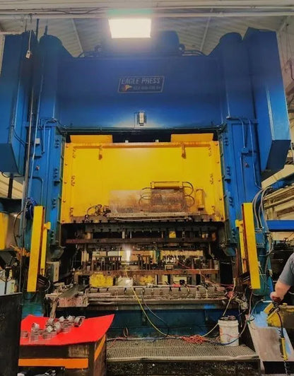 800 Ton Eagle Straight Side Press For Sale