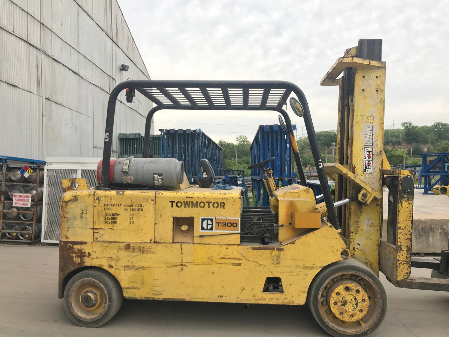 15 Ton Forklift For Sale CAT T300