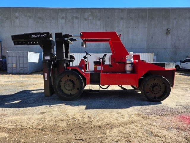 90,000 lb Riggers Lift Forklift For Sale
